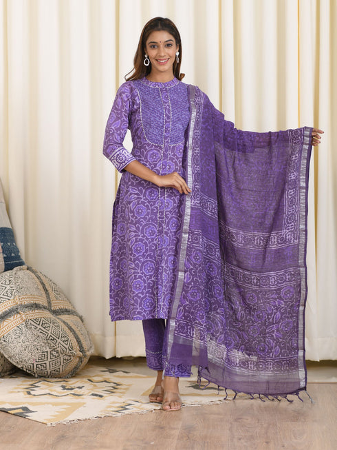 MULMUL AARYA BLOCK PRINTED KURTA-PANTS & DUPATTA SET MULMUL AARYA BLOCK PRINTED KURTA-PANTS & DUPATTA SET